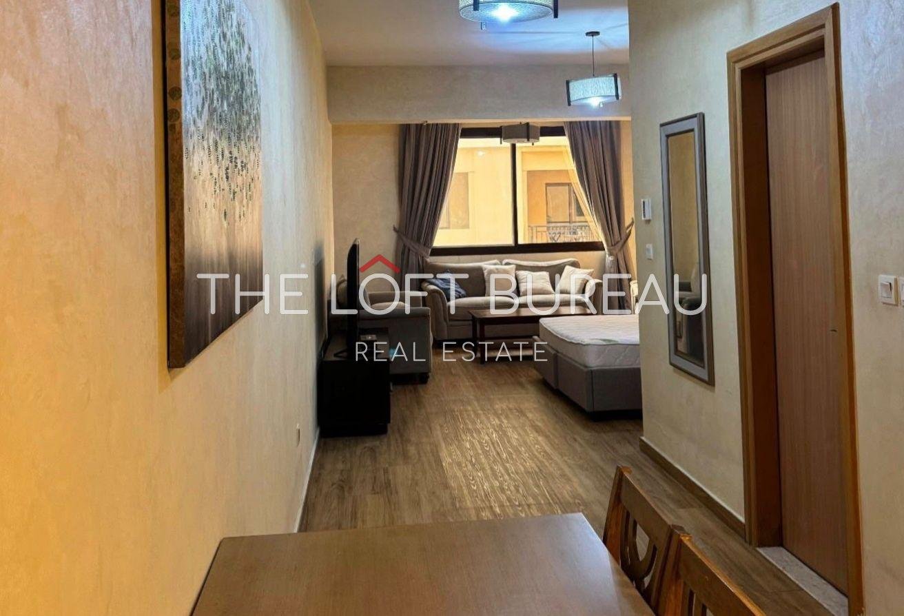 Cozy furnished studio with spacious Layout
