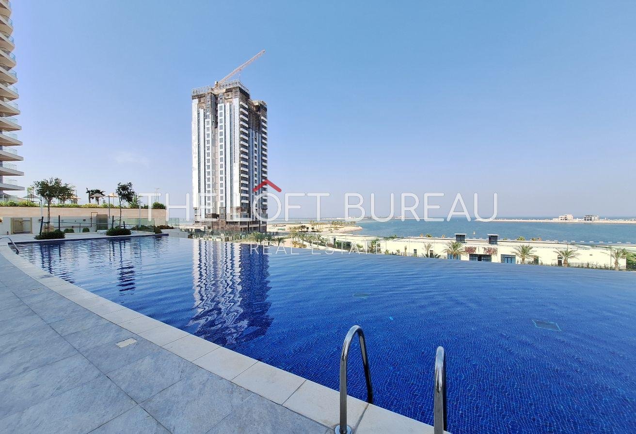 STUNNING DIRECT SEA VIEW | LUXURY 2BR APARTMENT
