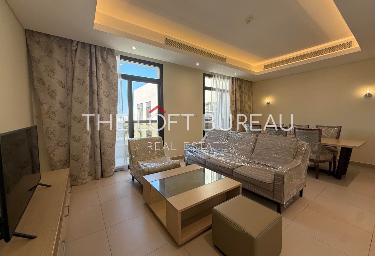 Cozy | One bedroom Fully Furnished | Fox Hills