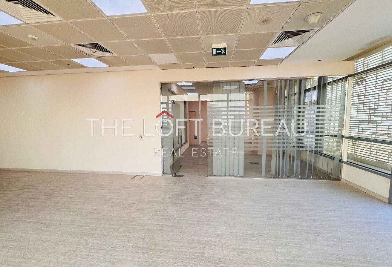 Premium Office Private Balcony Overlooking the sea