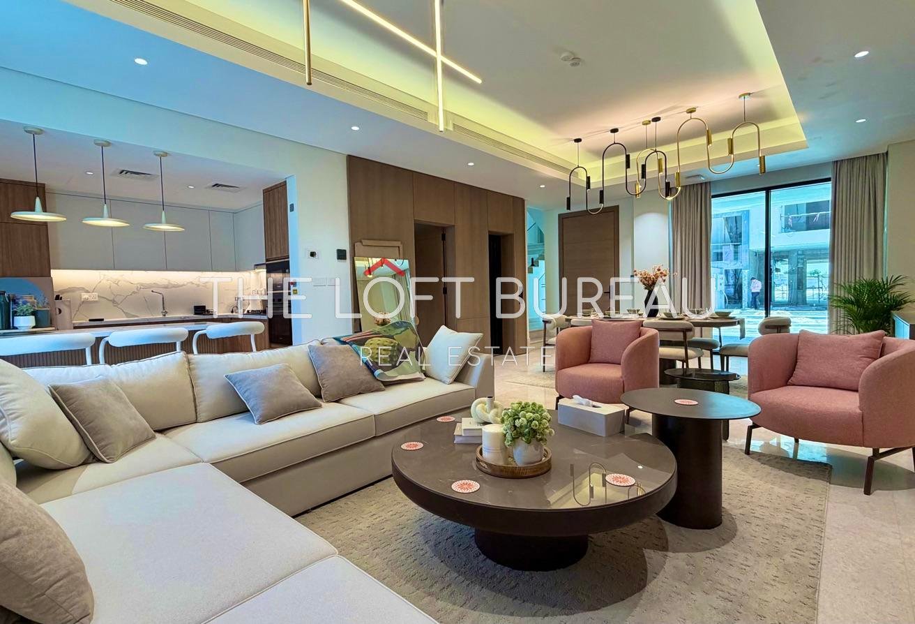 Luxury Townhouse | 4 BR+ | 9 Years PP | DP 2 %