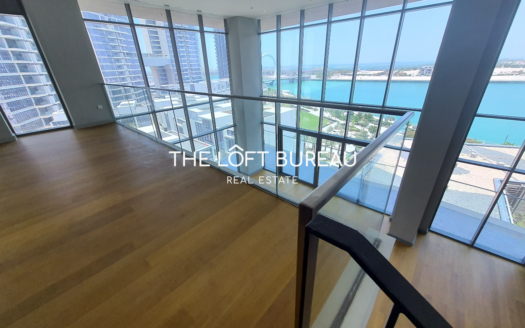 Ready family prestigious duplex waterfront retreat