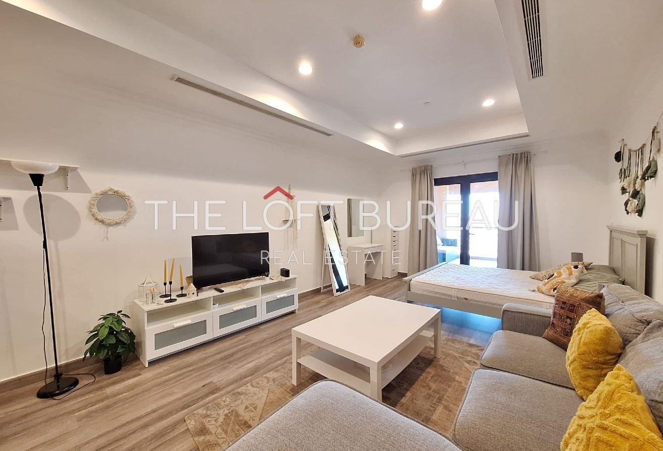 BLACONY|ALL BILLS INCLUDED|SEA VIEW|RARE UNIT