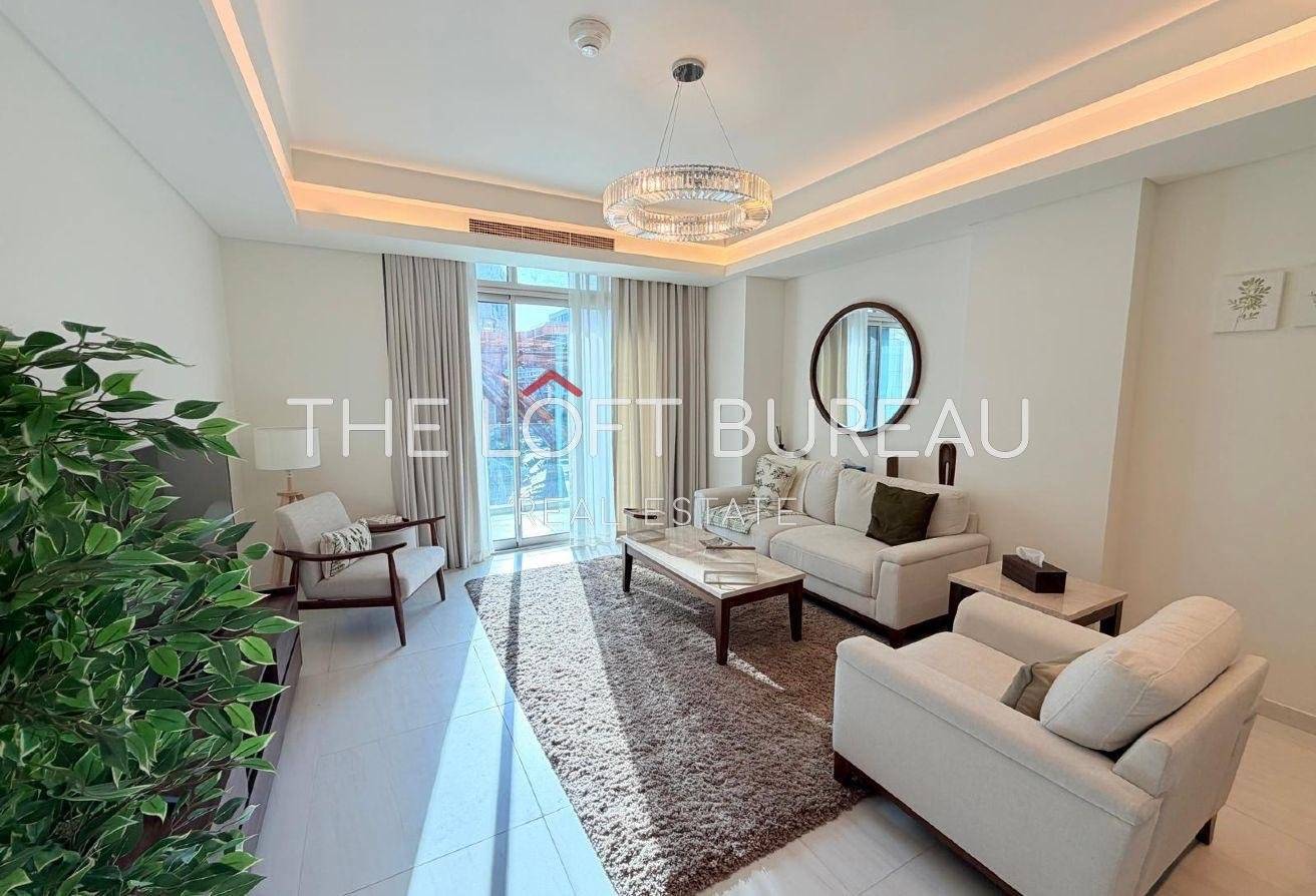 CRYSTAL WALK | BRIGHT 1 BEDROOM | FURNISHED | VIEW