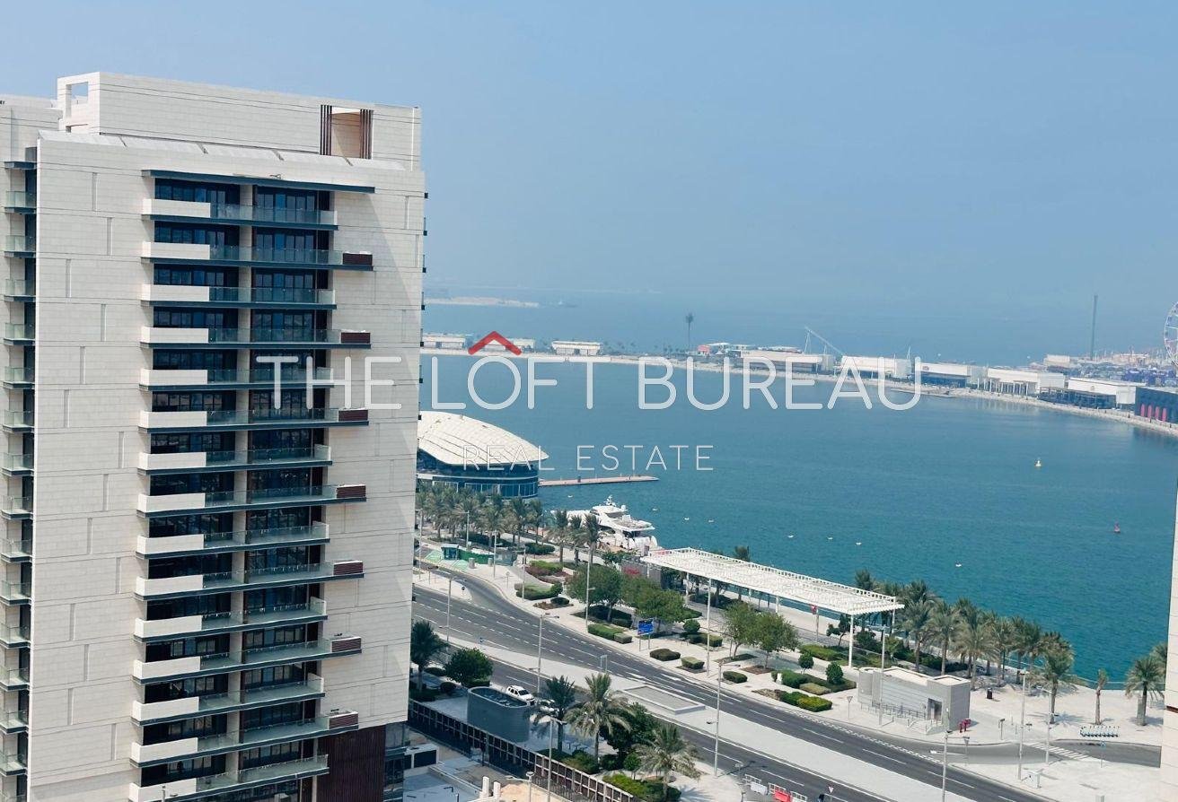 3 BR Apartment in Lusail Marina with Water View