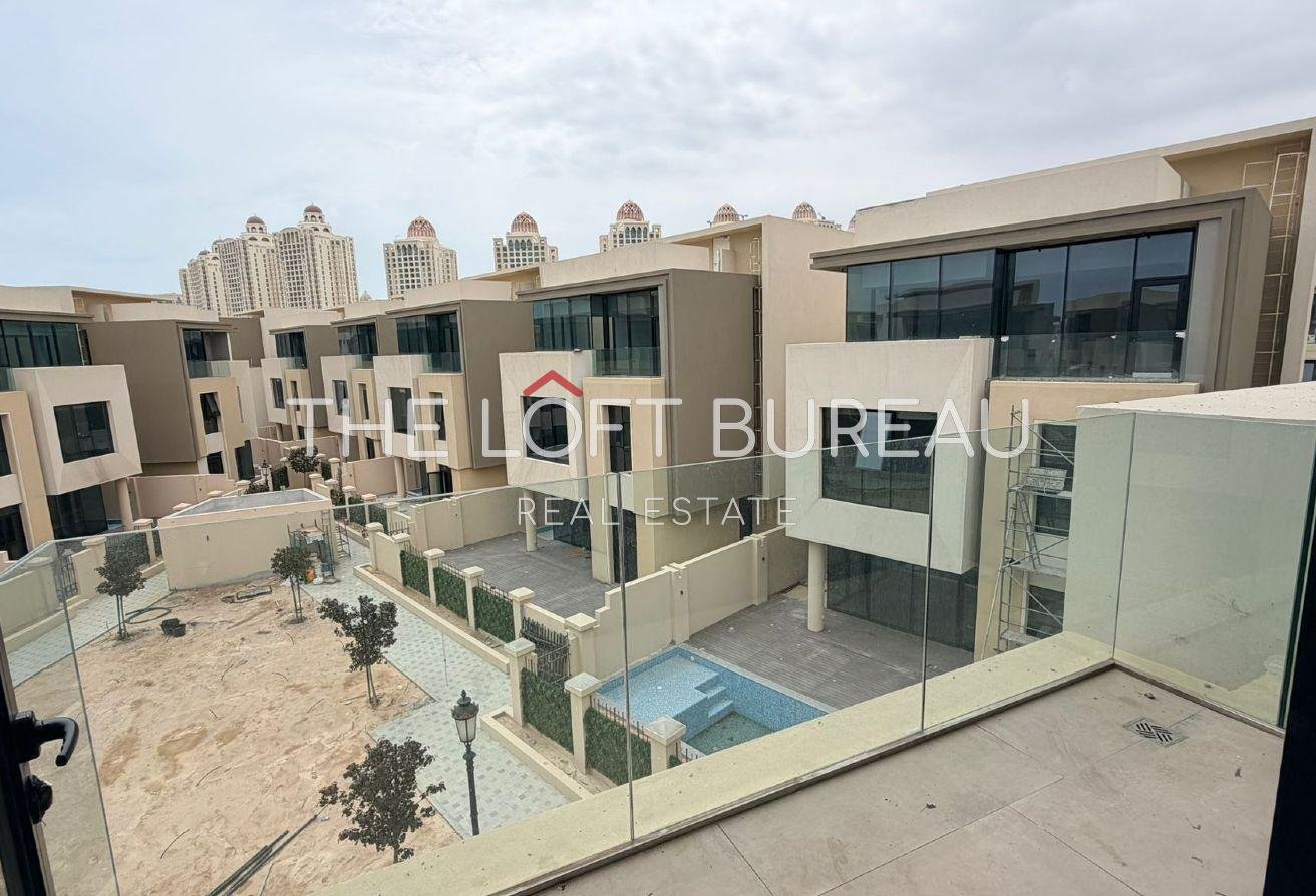 Brand New! Luxury 6BR Villa With Private Pool!