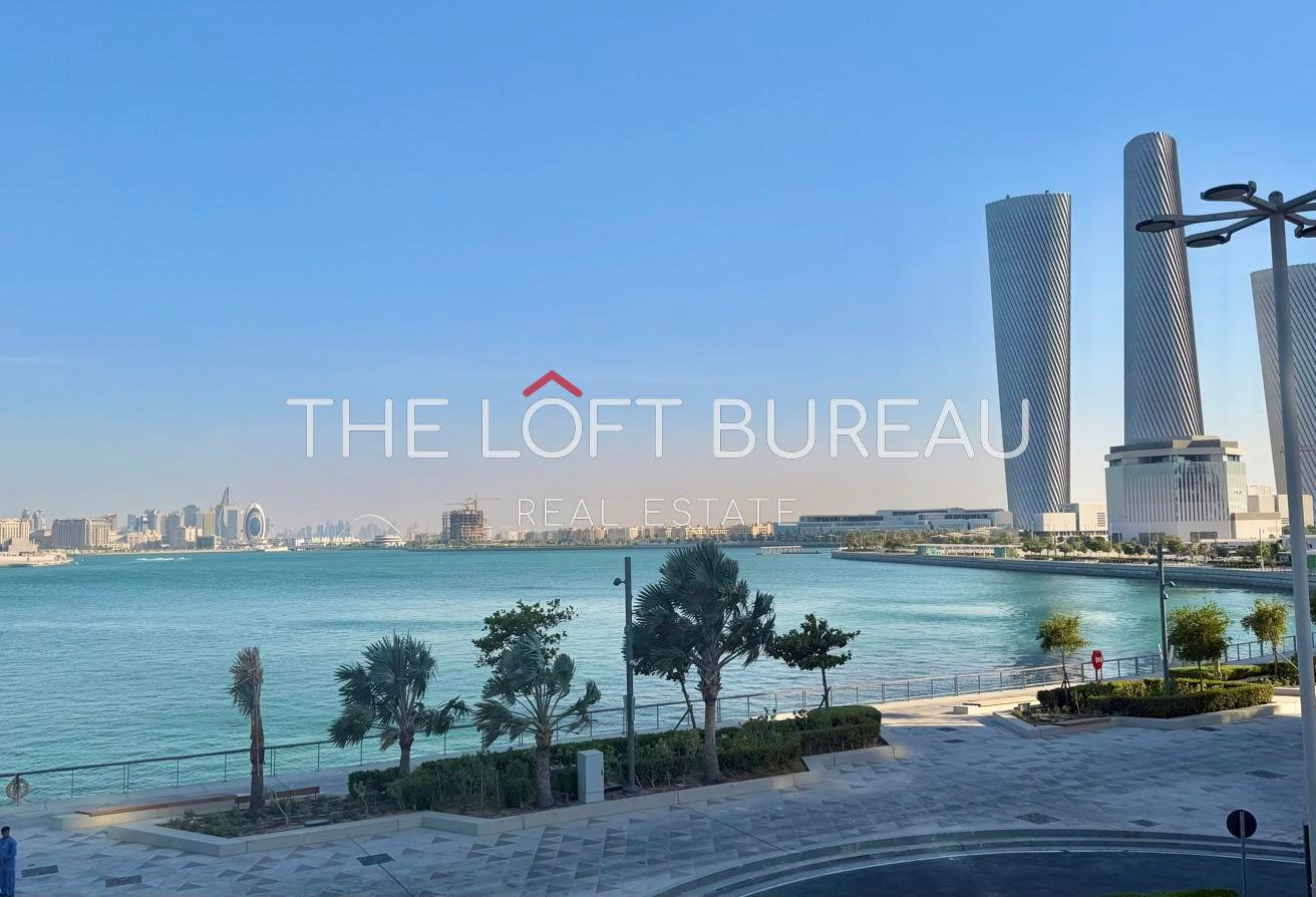 Home 7 Luxury Waterfront 4-Bedroom Townhouse for Sale