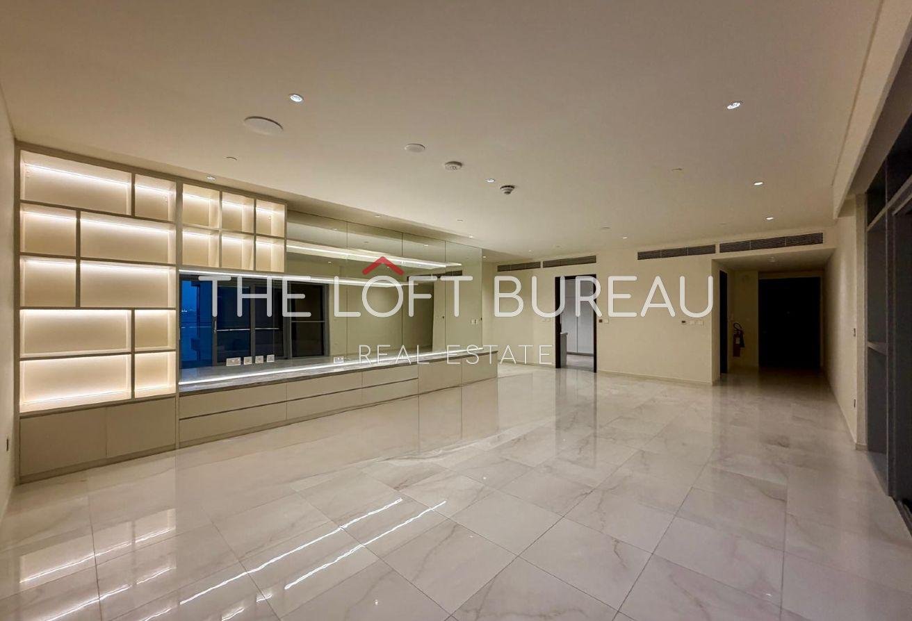 Sea View Gorgeous 2 BR | 6 Years PP| No Commission