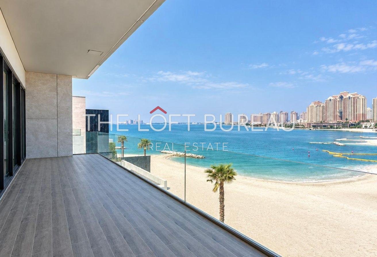 Luxury Sea Front Villa|Free Hold|Beach|Pool