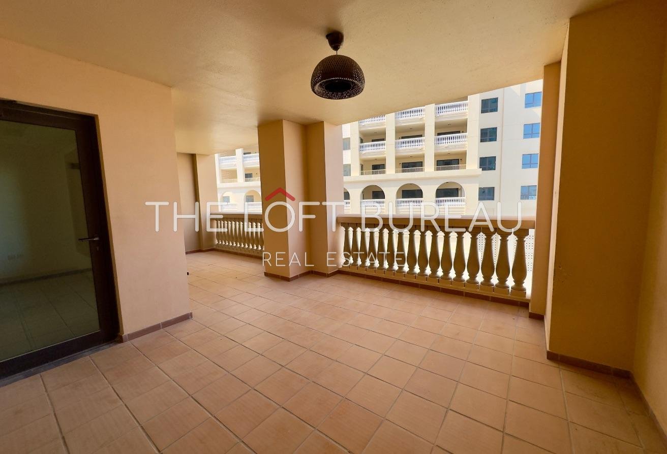 Specious 1BR | Fully Furnished | Big Balcony