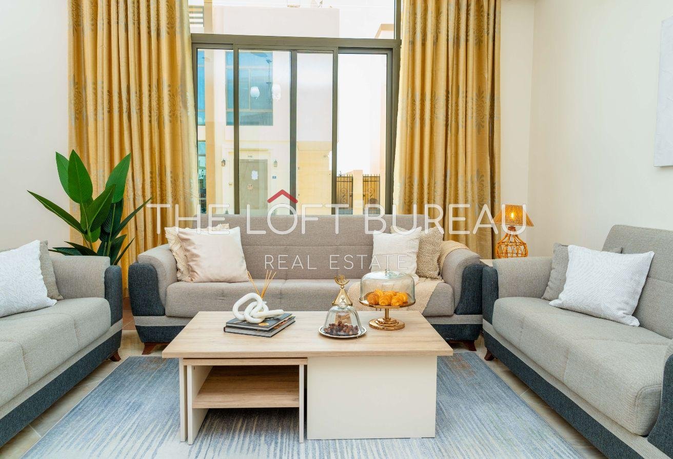 Family Compound| 6 Bedroom Villa| Freehold| Rented