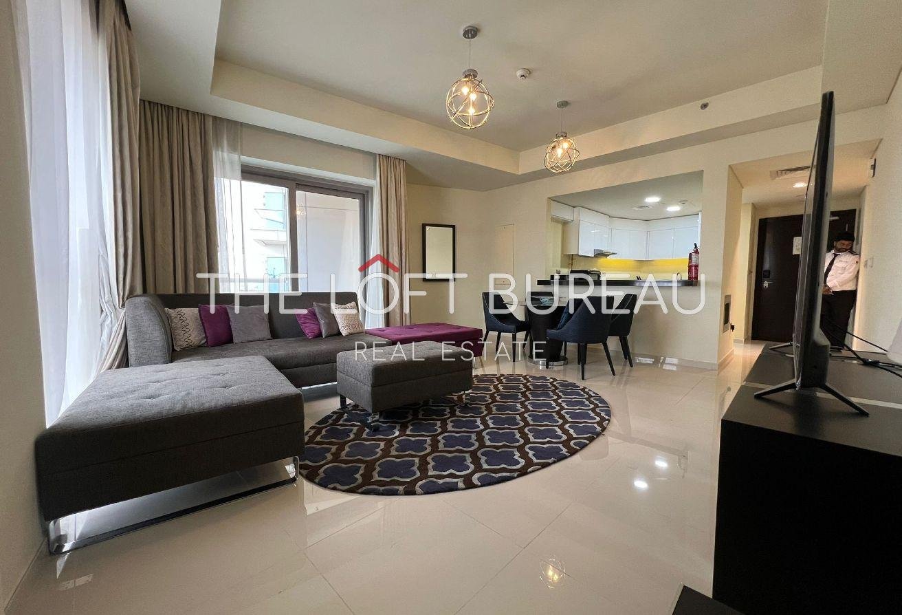 SEA VIEW/SPACIOUS AND FULLY FURNISHED 1 BHK