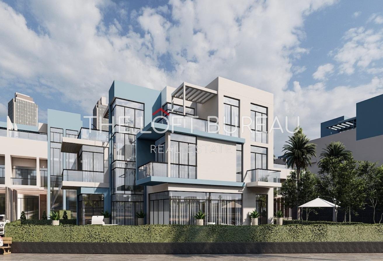 No Commission | 4BHK+ Maid’s | PP 9 Years |Beach