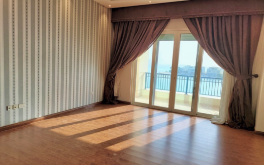 Seafront 1BR Chalet | Full Sea View | Investment