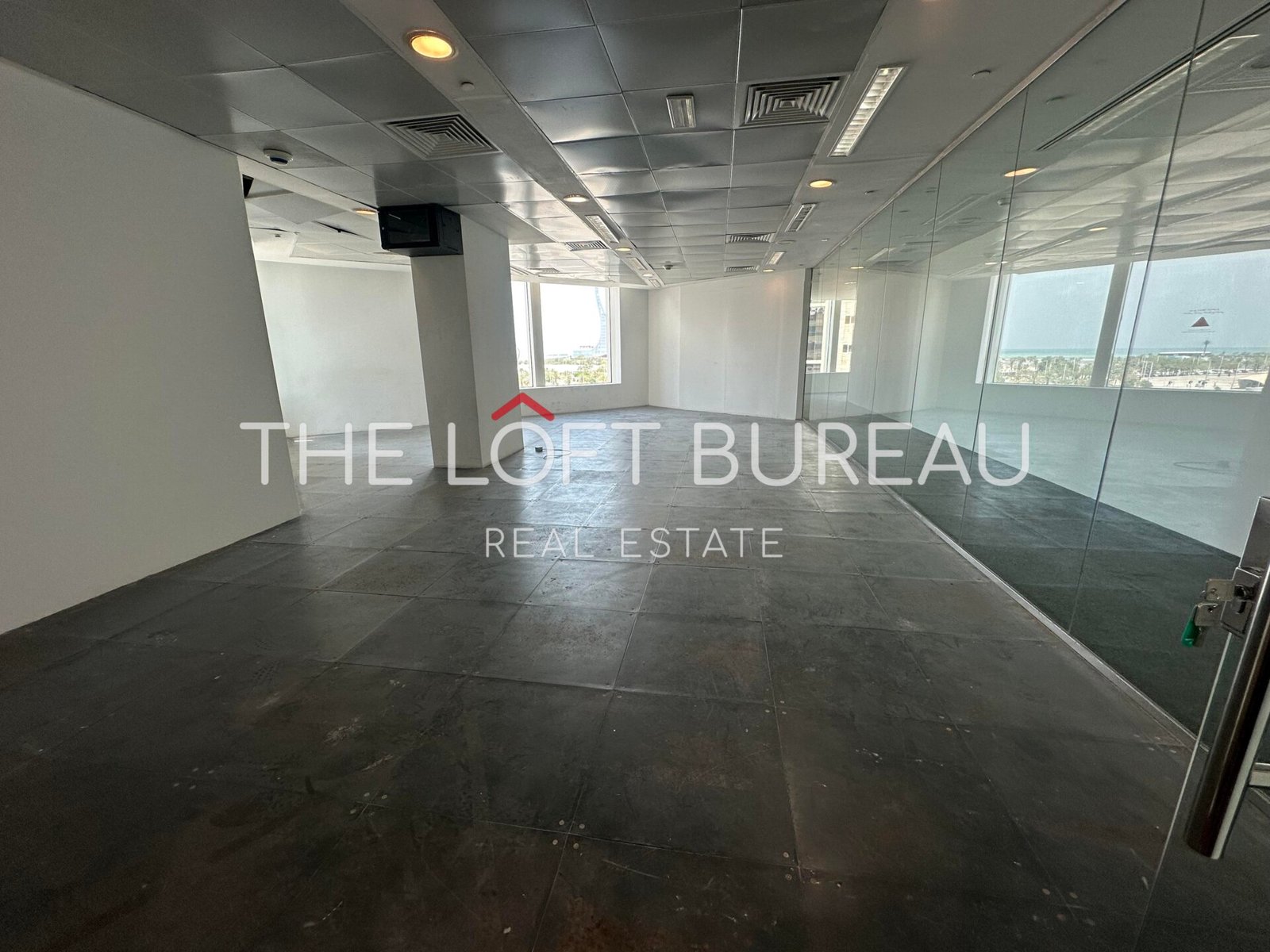LUSAIL MARINA OFFICE | BALCONY | PRIME LOCATION