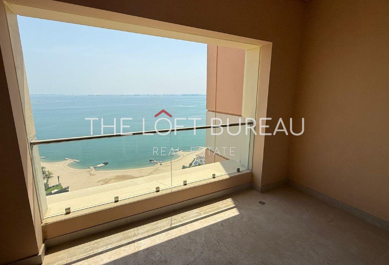 Sea View! High Floor Studio For Sale !