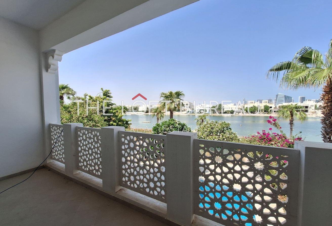 Home 9 Beachfront 3BR Villa with Private Pool in Lagoon