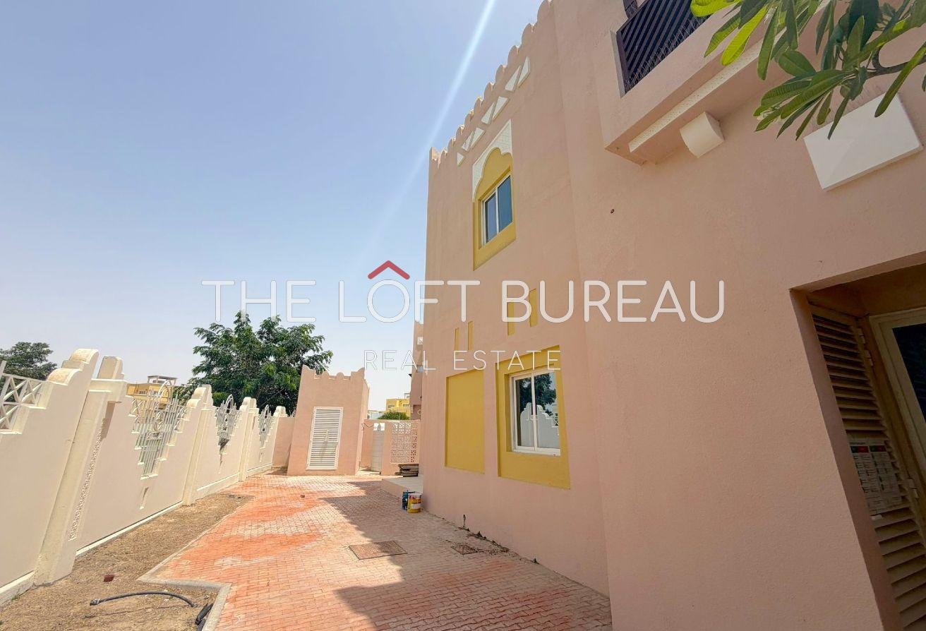 Spacious 4 Bedroom Villa + Maids + Ofiice| Lagoon
