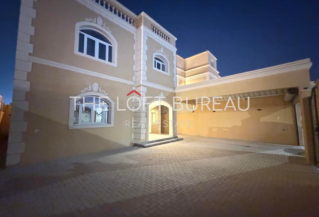 BRAND NEW/LUXURY 5+MAID VILLA IN PRIME LOCATION