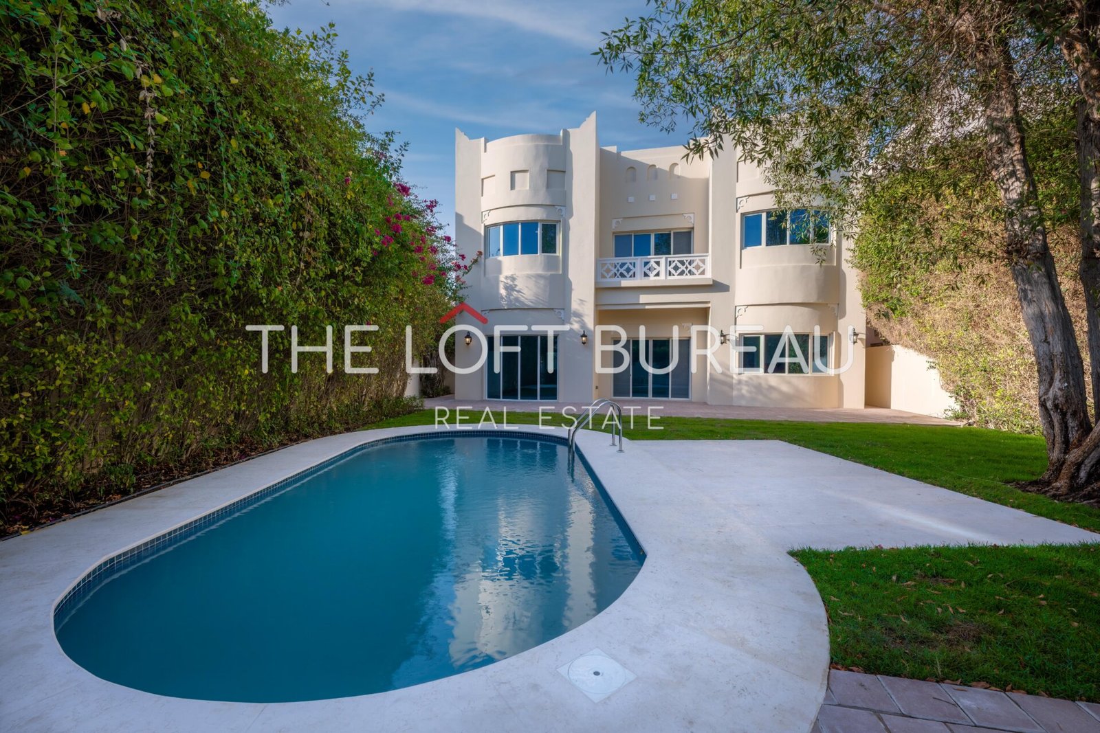 Luxury Lifestyle in West Bay Lagoon | Garden Villa