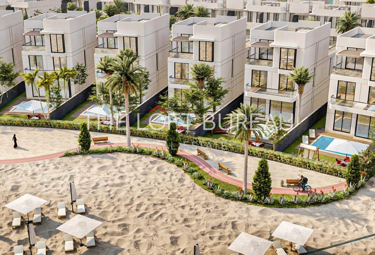 Exclusive Beachfront 5 BHK Villa | Freehold
