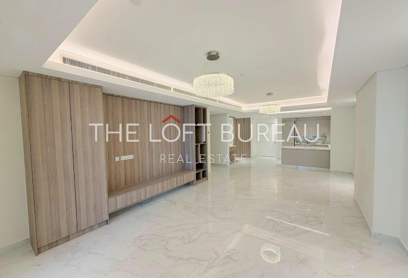 Fully Renovated 2 BR|No Commission Fee|5 Years PP|