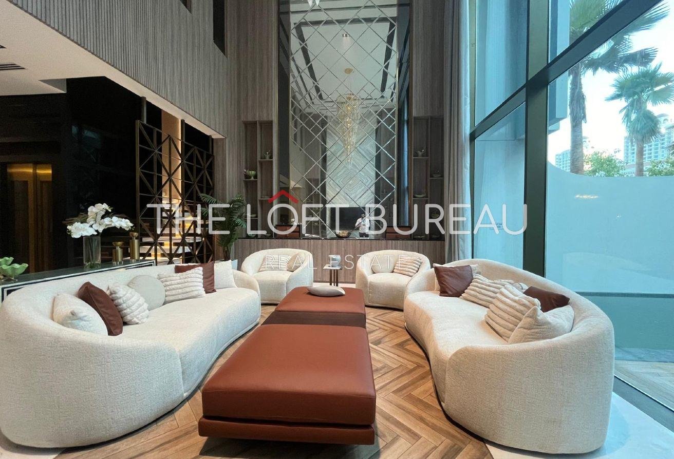 FREE HOLD || PRIVATE POOL|| LUXURY MODERN