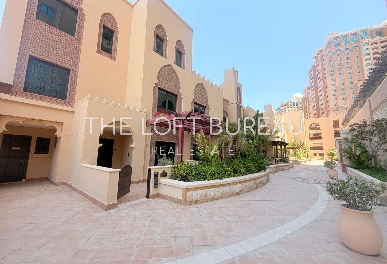 SPACIOUS 4BDR+MAID TOWNHOUSE| NO COMMISSION |PORTO