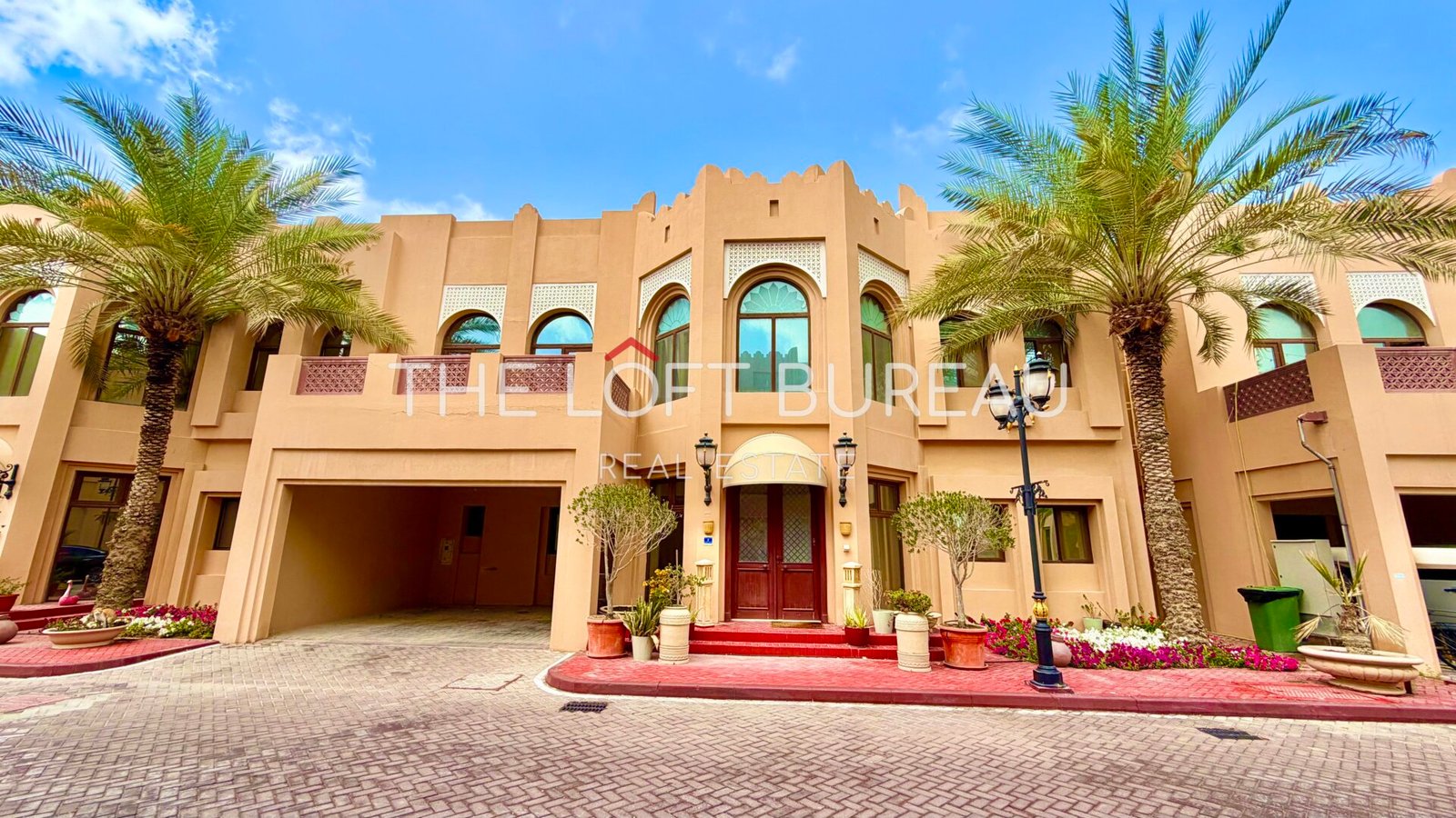 Exclusive 5- Bedroom Luxury Villa | Private Garden