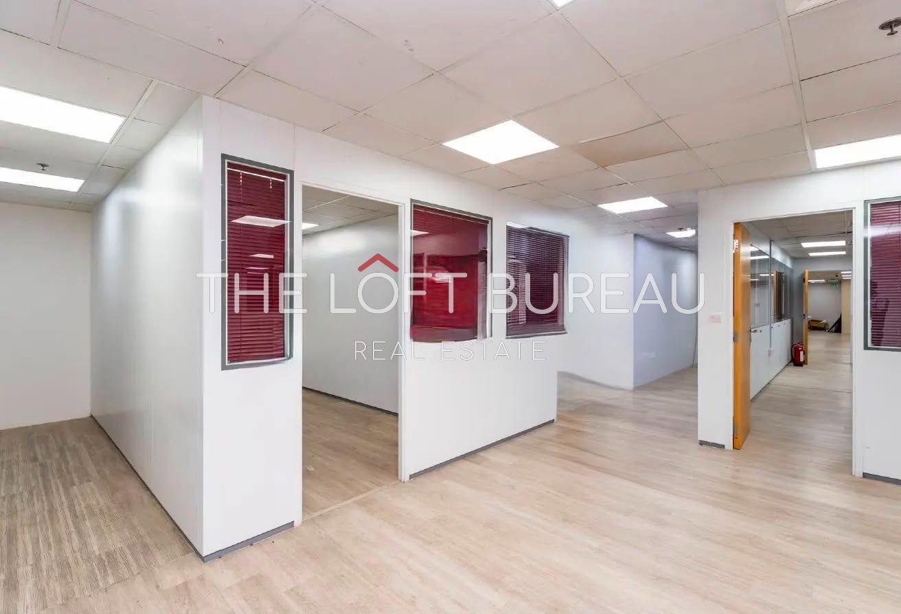SALWA ROAD STRATEGIC LOCATION FULL FLOOR OFFICES