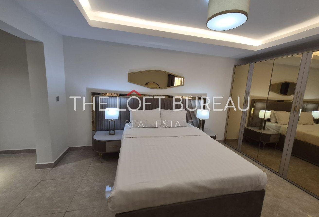 Furnished Freehold 5BR Villa | Eligible for QID