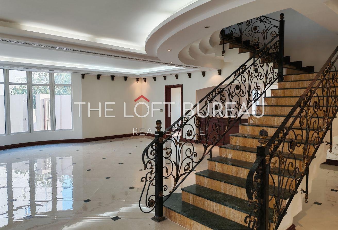West Bay Lagoon | 450 m² | Spacious Backyard |