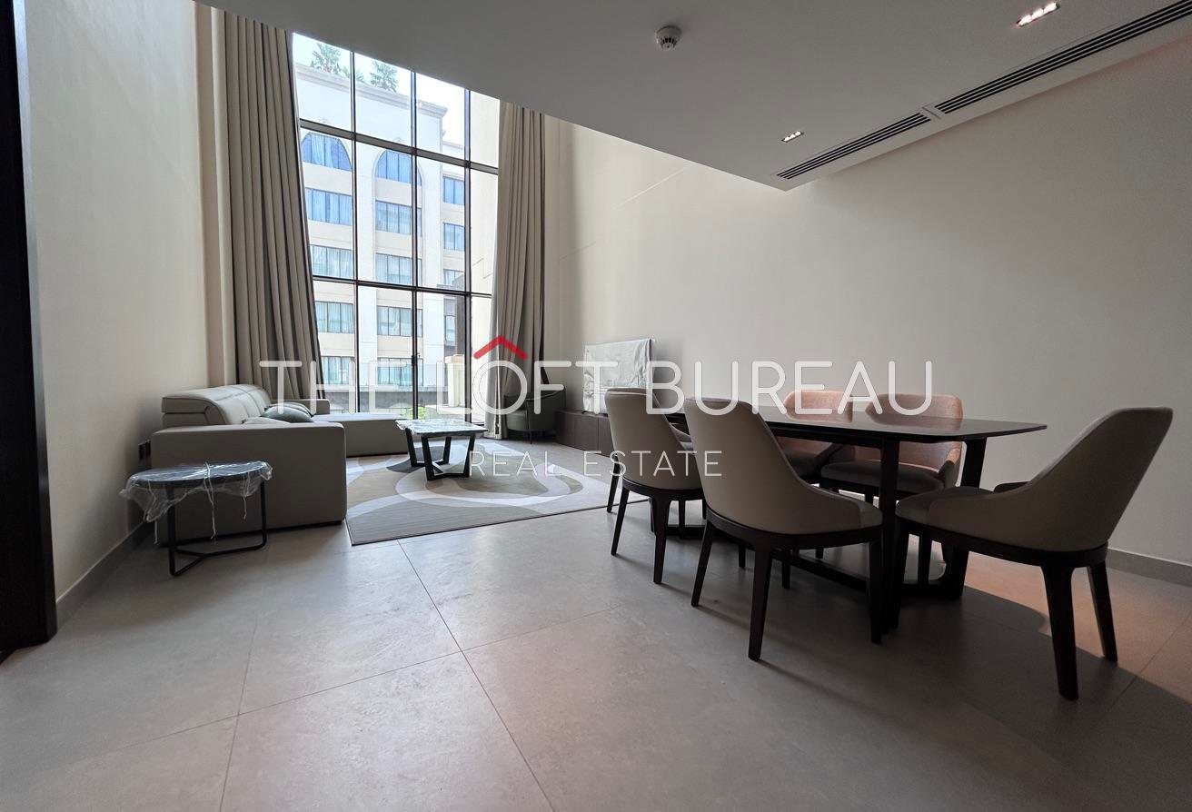 Luxury 2BR Duplex with Garden View at The Lofts