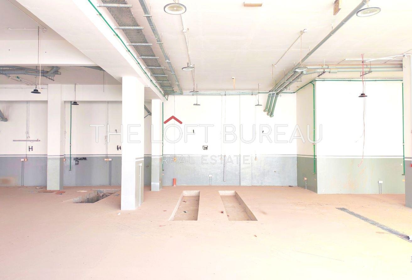 Garage | 600m² | 6M Free | Thumama | 70K |