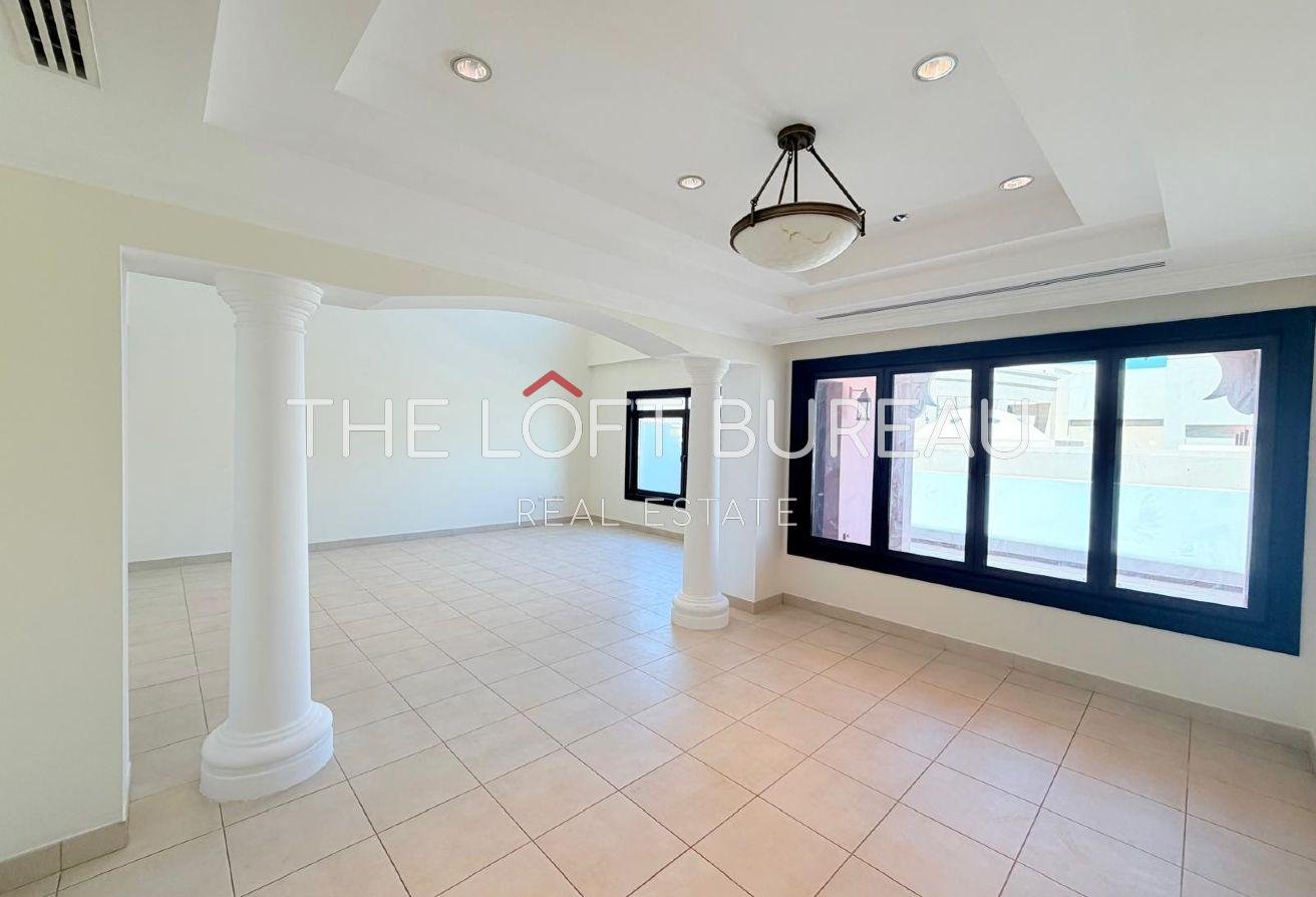 4 BR Townhouse with Private Garden in The Pearl