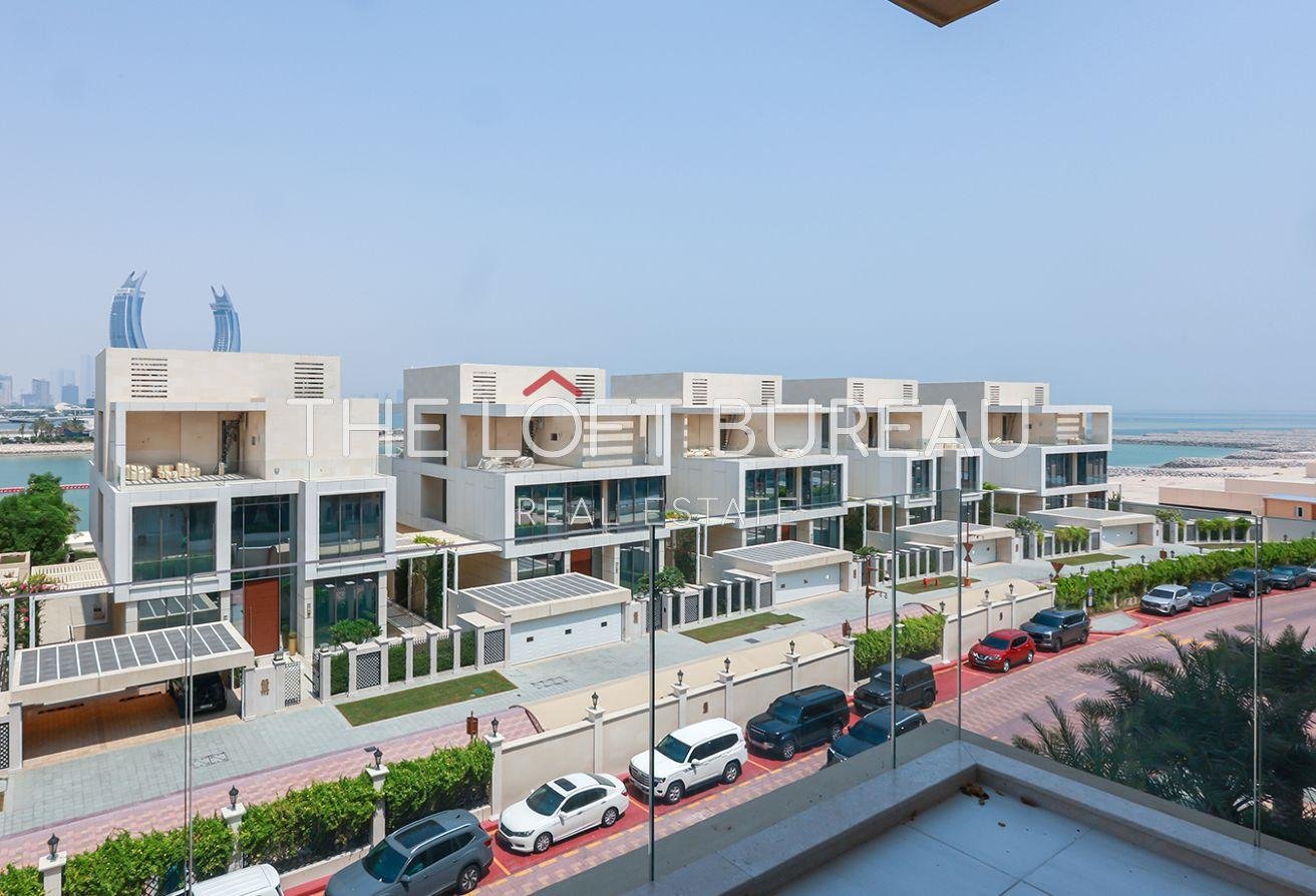 Renovated | Sea View | Unique | Balcony | Home