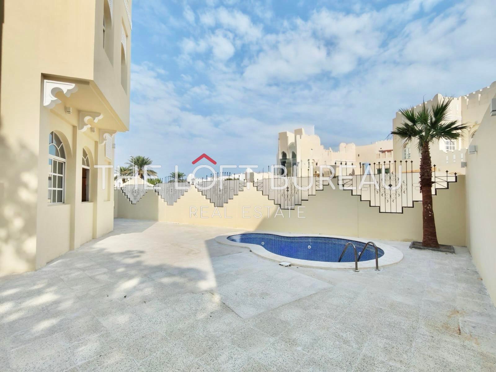 Elegant 5 BR Villa l Private Pool | Driver room