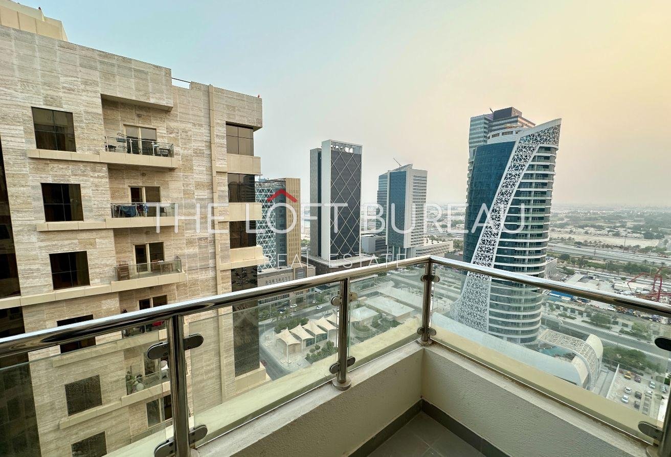 Hot Deal 2BR | city View Balcony  | Bills Included