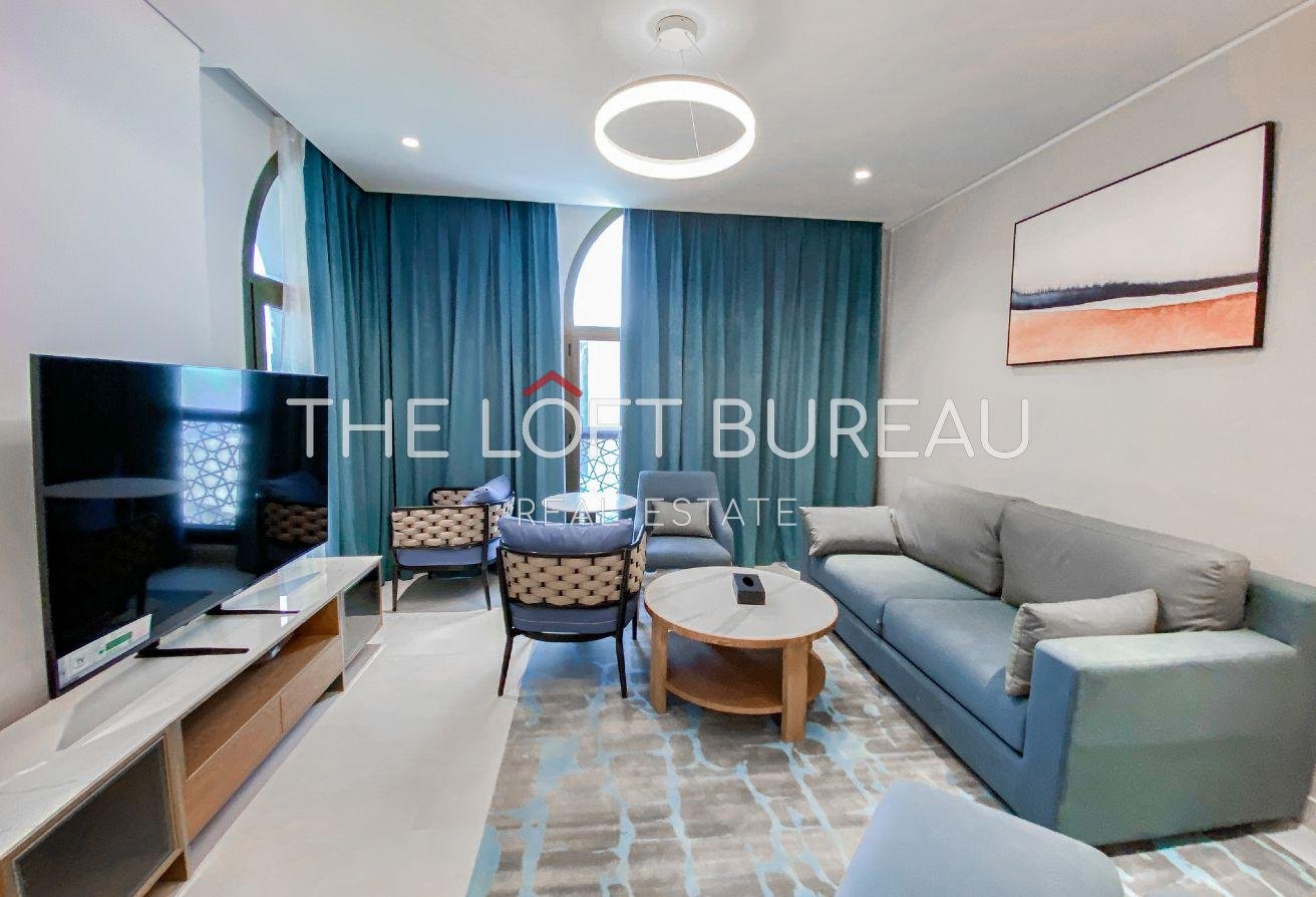 Modern 1 Bedroom Apartment La Plage NO COMMISSION