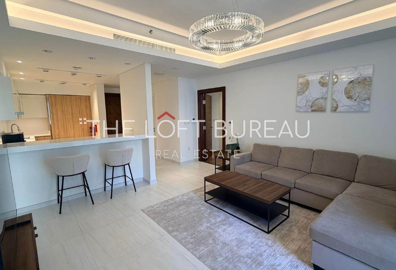 Amazing! 1BR Furnished In Crystal Residence!