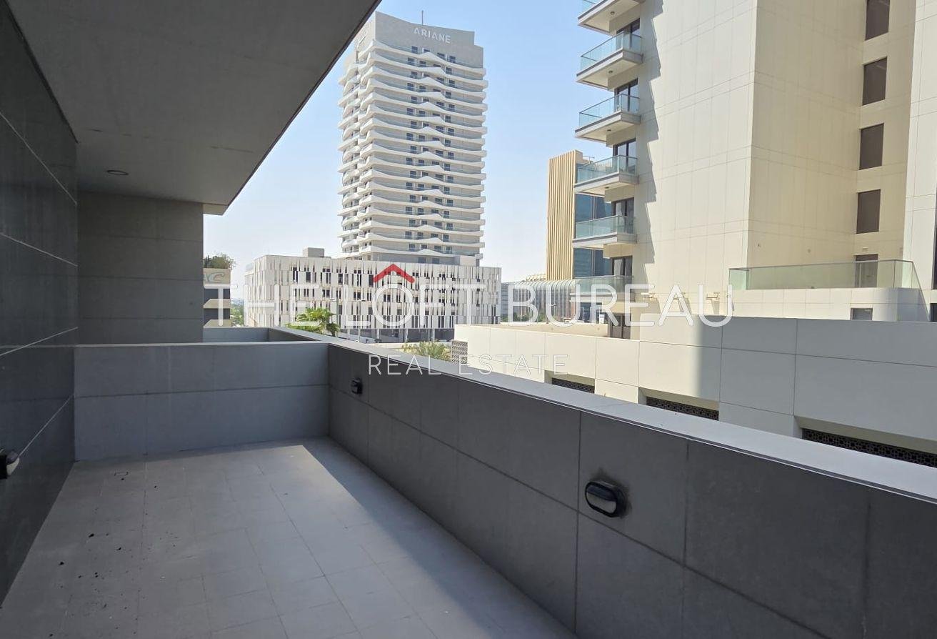 2BR | TERRACE | FURNISHED | BILLS INCLUDED |130SQM