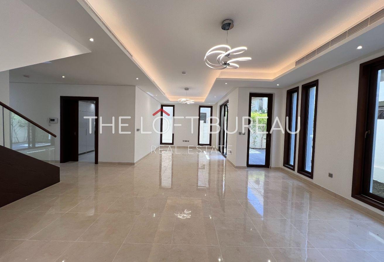 LUXURIOUS 4BR STAND ALONE VILLA || NO COMMISSION