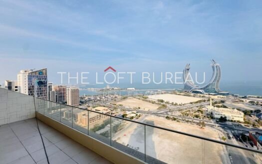 Premium Office Private Balcony Overlooking the sea