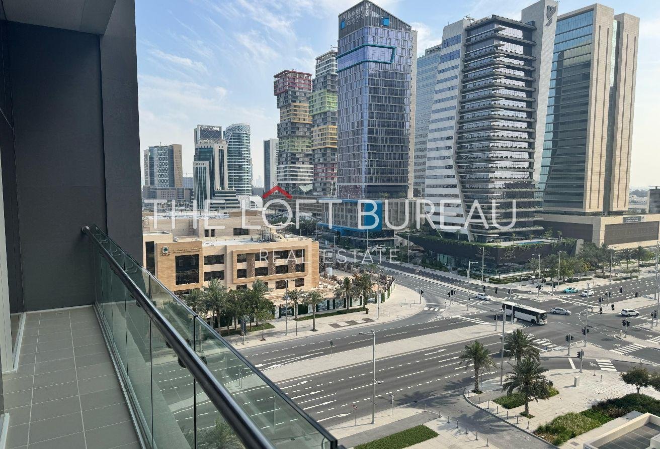 BILLS INCLUDED HIGH FLOOR 1 BEDROOM METRO NEARBY