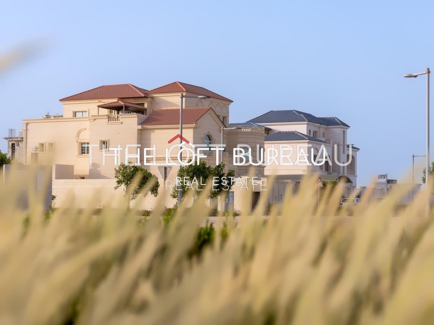 8-Bedroom Family Mansion with Elevator and Pool