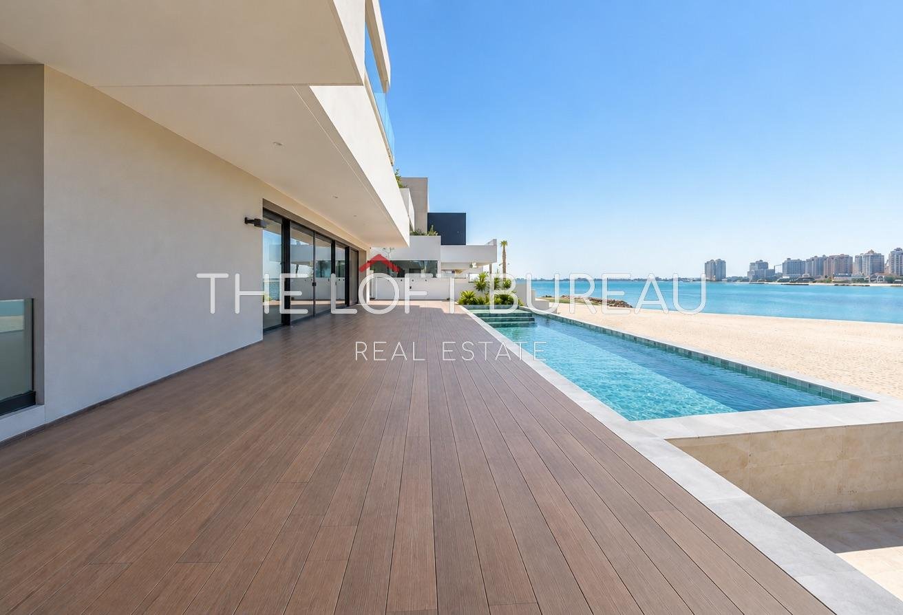 BRAND NEW | UNIQUE LUXURY | MODERN | PRIVATE BEACH