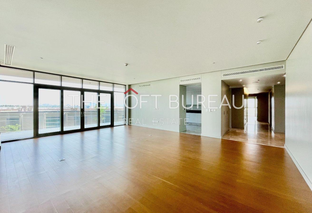 No Commission!Luxurious 3 Bedroom+Maid!6 Years PP!