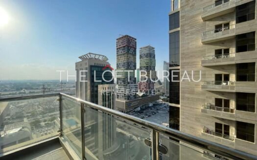 2BHK WITH FANTASTIC VIEW OF MARINA & SAUNA