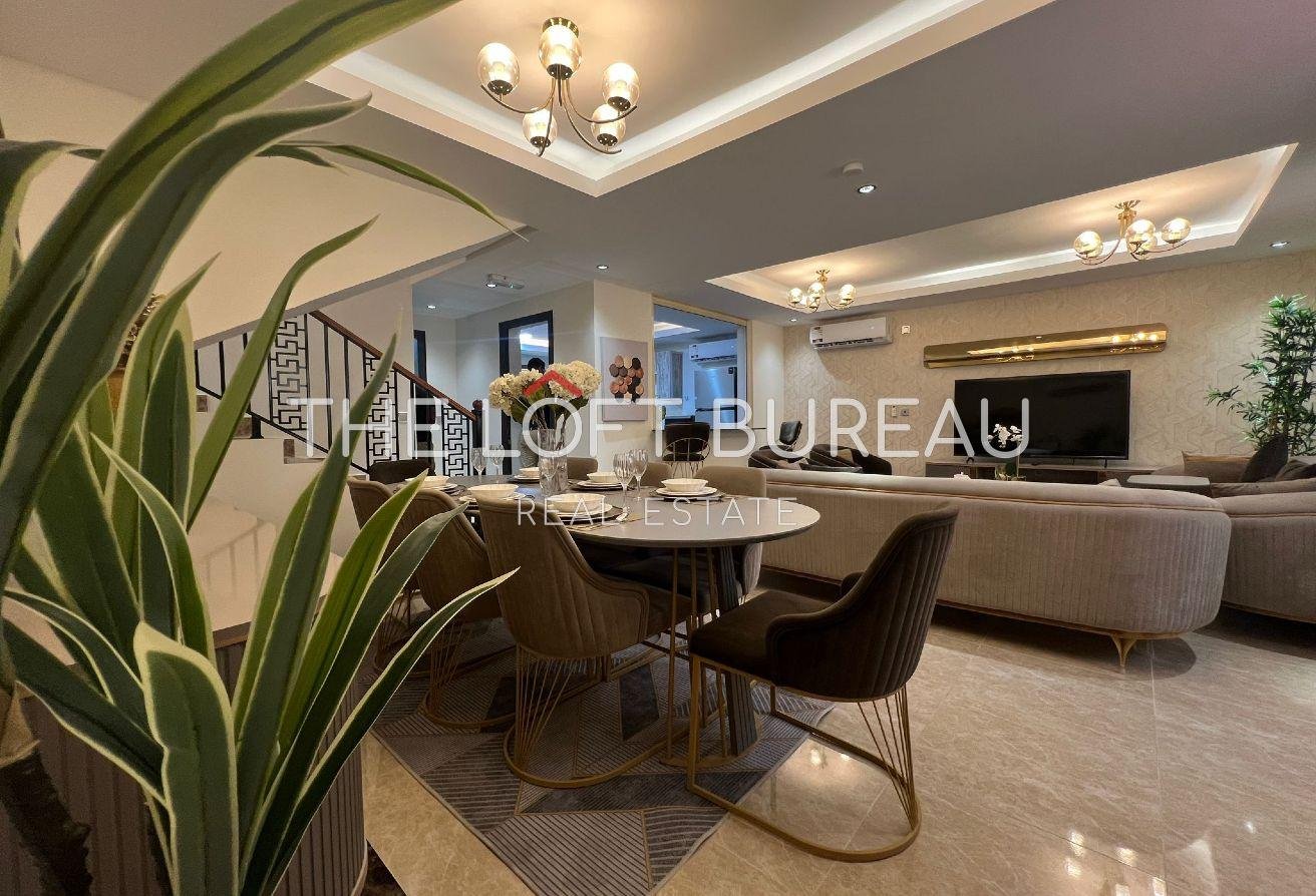 NO COMMISSION/BRAND NEW 5BHK/FREEHOLD AREA