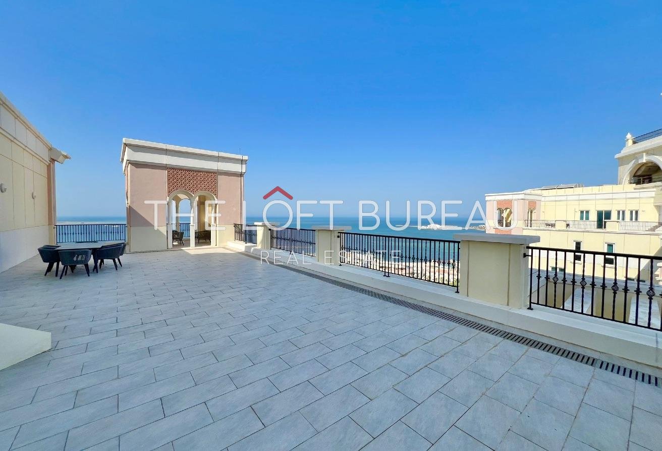 Premium Duplex 2BR | Huge Terrace | All Inclusive